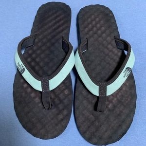 North Face Women’s Sandals Size 9